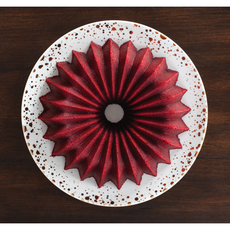Nordic Ware Non-Stick Round Brilliance Bundt Cake Pan
