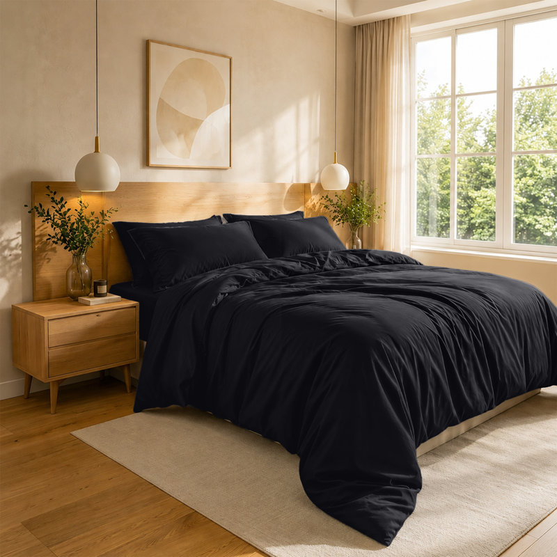 4-Piece Microfiber Duvet Cover Set – Pillowcases & Fitted Sheet, Black, Single Duvet Cover  + 3 Additional Pieces