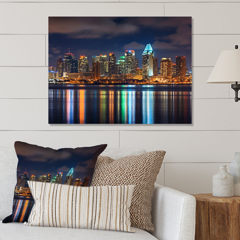«Montreal Skyline at Night» - décoration murale en métal Montréal, H 12 po x l 20 po x P 1 po