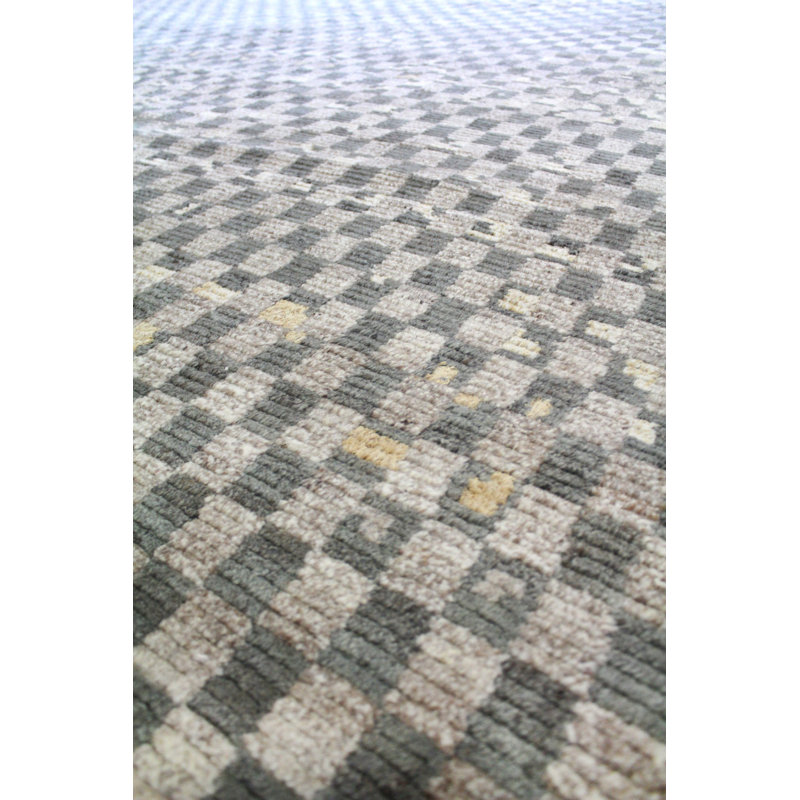 Geometric Area Rug in Green, Rectangle 8' x 10'