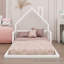 Lit de plancher avec tête de lit en forme de maison-379783116