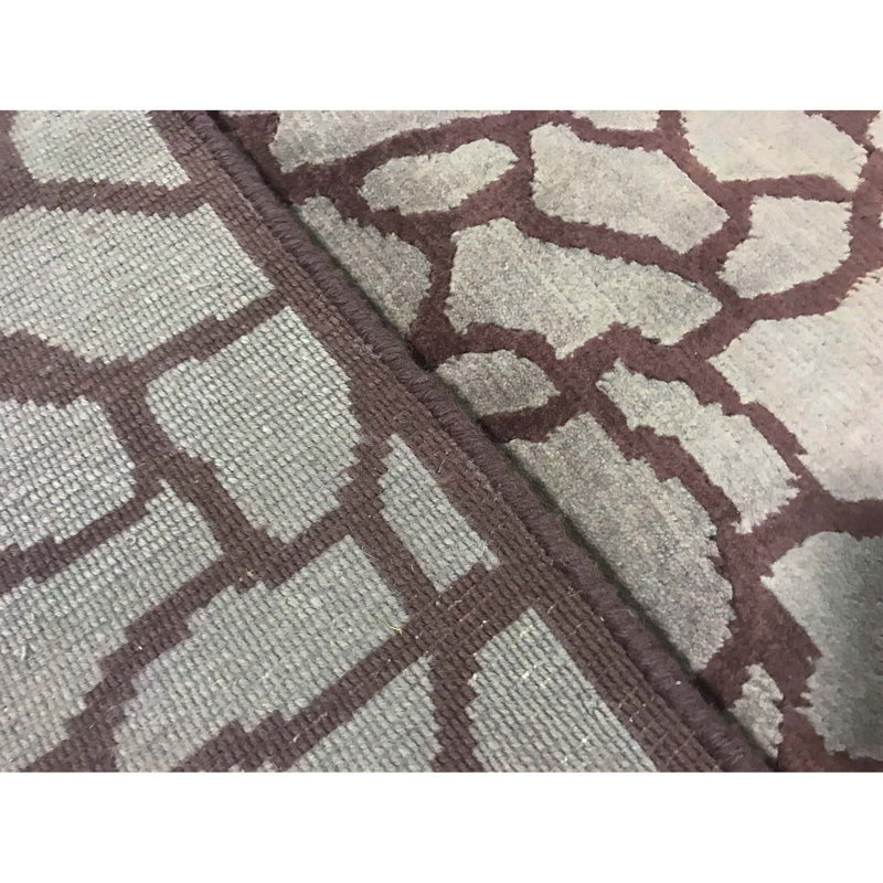 Hand-Knotted High-Quality Beige Area Rug