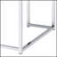 Table basse en chêne naturel et chrome avec base en métal, parfaite pour la vie moderne et l'esthétique