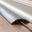 Couvre-câble de plancher - Ensemble de gestion des câbles pour une utilisation intérieure ou extérieure - Chemin de câbles à 3 canaux-129381795-38397071