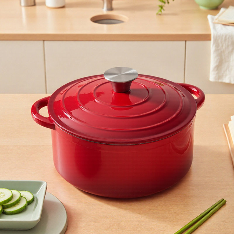 Living And Home Cast Iron Round Dutch Oven, Red, 6 litres