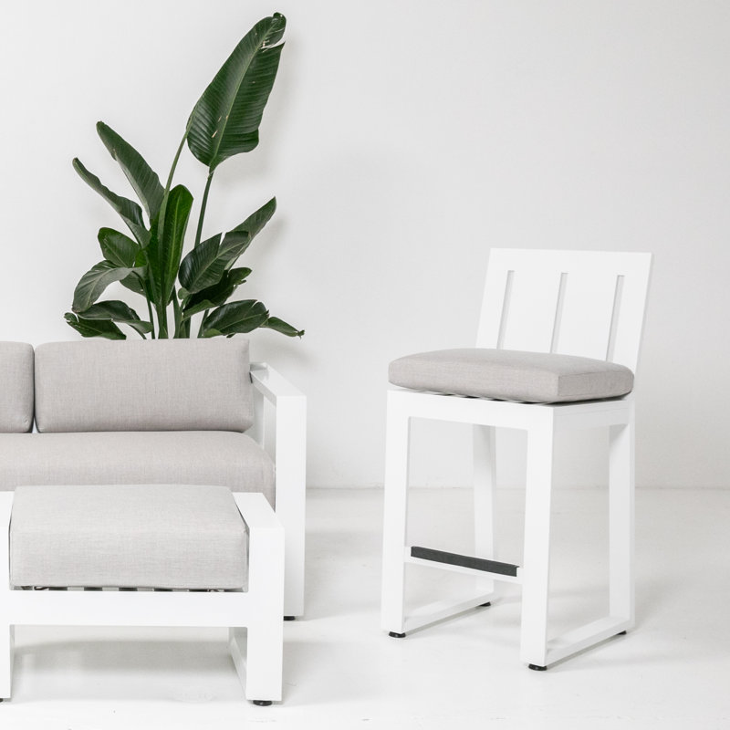 Tabouret de bar avec coussin Camela, Tabouret de bar (siège d'une hauteur de 30 po), Argent coulé Sunbrella®