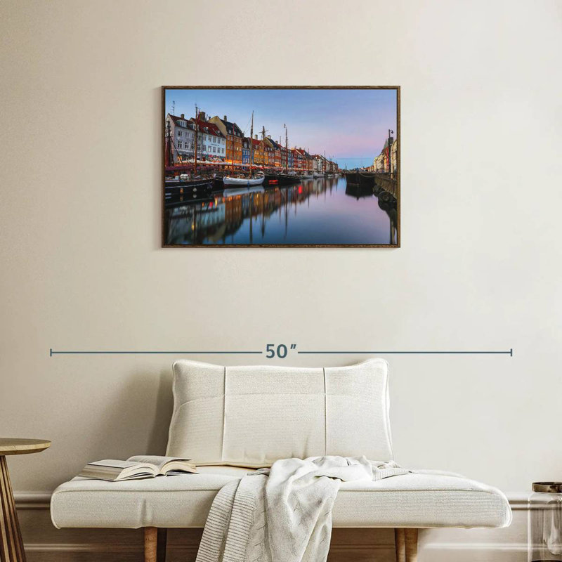 Nyhavn New Harbor, Cadre flottant en noyer, 31 po x 21 po