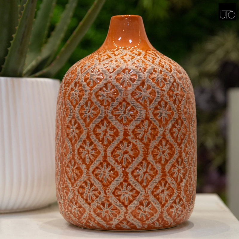 Ceramic / Porcelain Table Vase