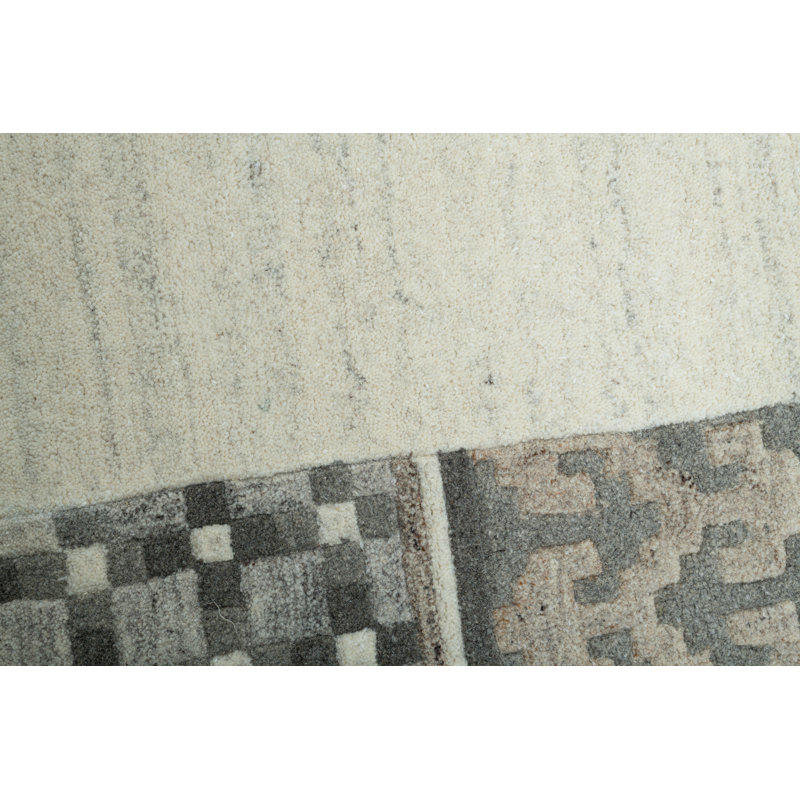 Handmade Berber rug made from 100% virgin wool, Round 150cm