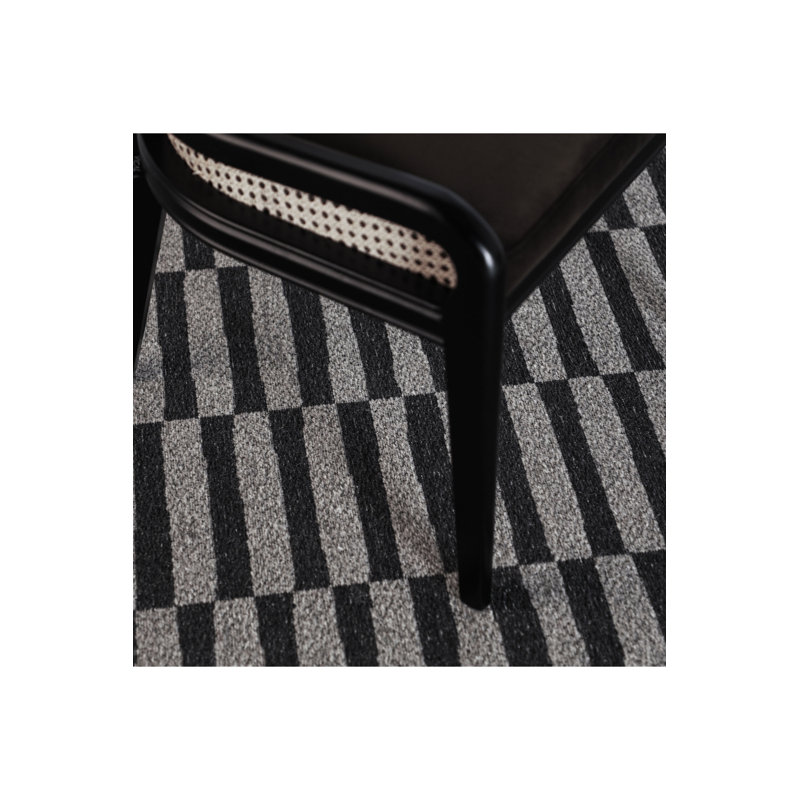 Eitzaga Area Rug