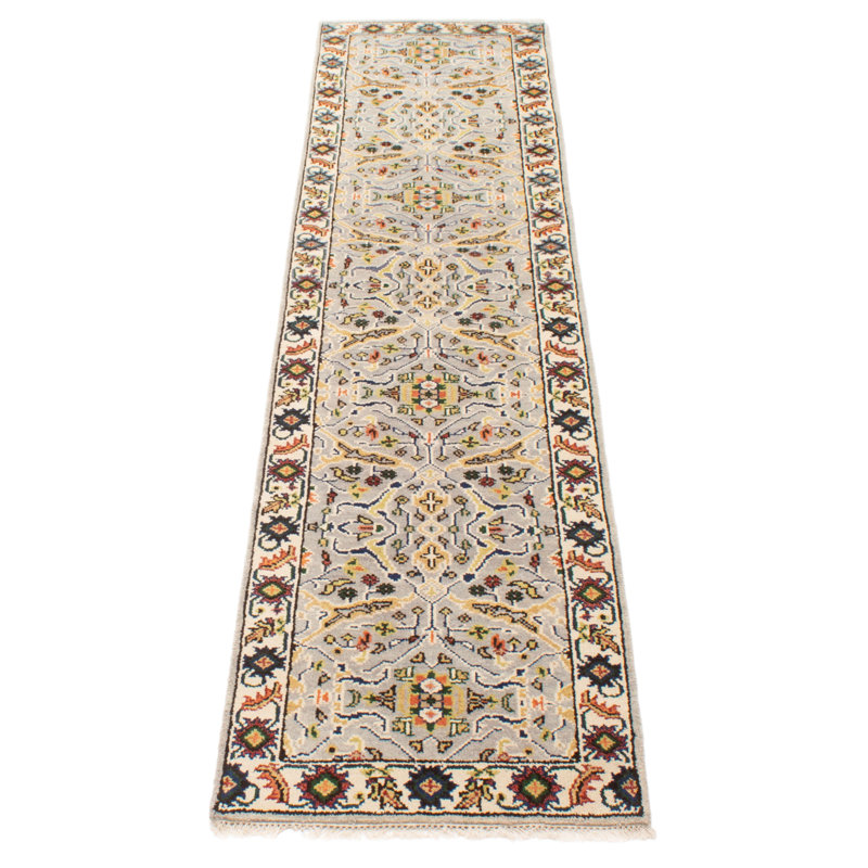 Tapis gris clair Serapi Heritage 2 pi 5 po x 10 pi 1 po