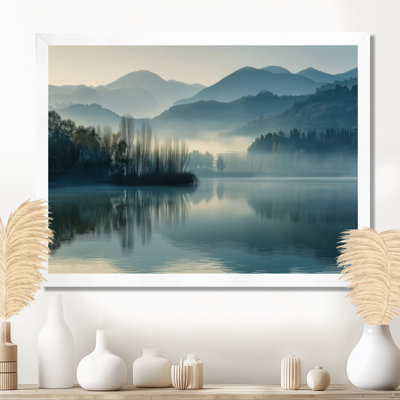 «Blue Serene Lake At Dawn With First Light», reproduction d'art sur toile, paysage bleu