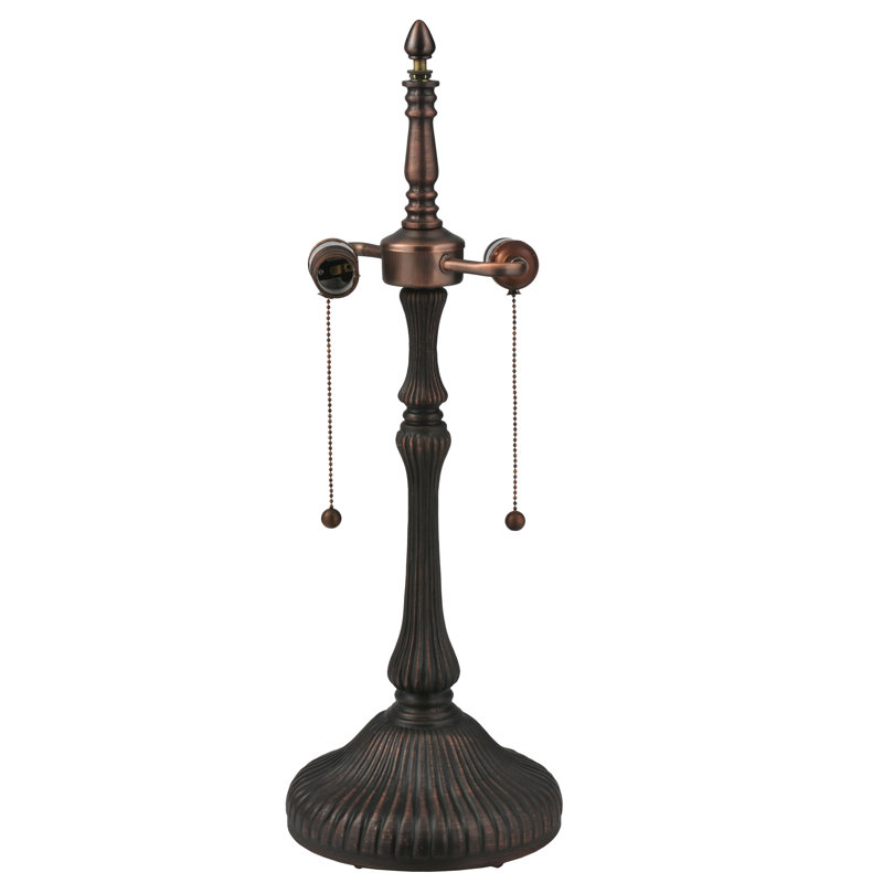 Base de lampe nervurée
