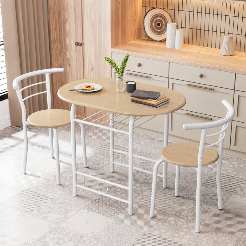 Ensemble de salle à manger 3 pièces, table de petit-déjeuner en bois avec 2 chaises à dossier incurvé et étagère de rangement sous la table, mobilier de salle à manger pour petits espaces, idéal pour les cuisines d'appartement.