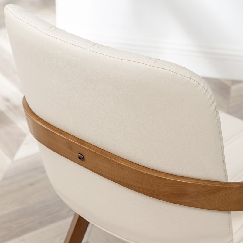 Chaise rembourrée en similicuir Kelham , Beige