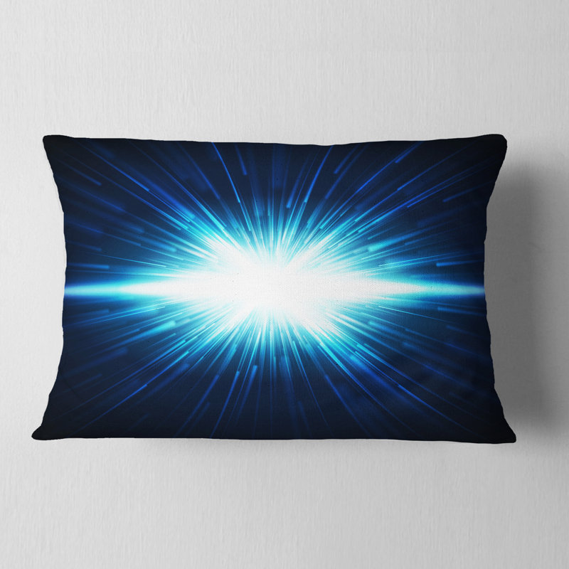 «Glowing Space» en bleu foncé - coussin imprimé abstrait