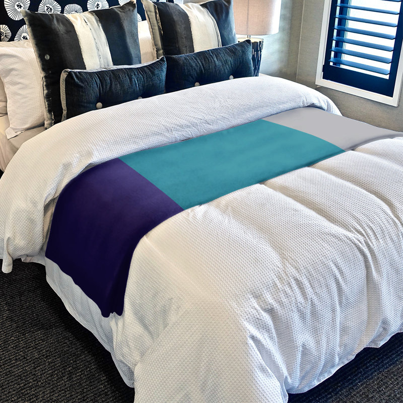 Couverture polaire basket Charlotte, l 60 po x L 80 po, Mauve foncé / bleu sarcelle / gris