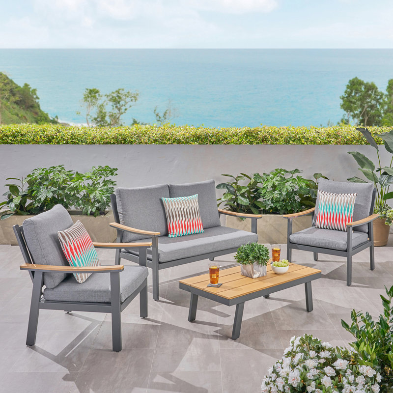 4Pc Chat Set