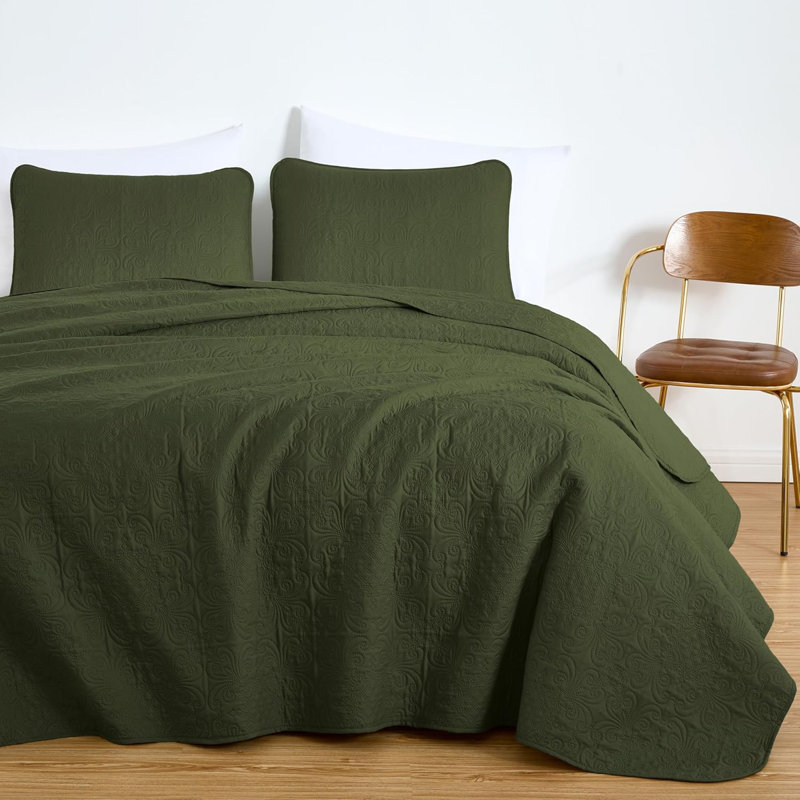 Luca 3-Piece Lightweight Microfiber Oversized Bedspread Set, King Coverlet/Bedspread + 2 King Shams, Cypress Green