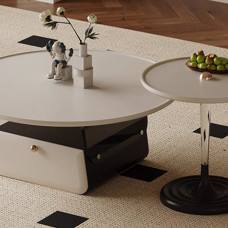 Table basse de luxe crème et légère