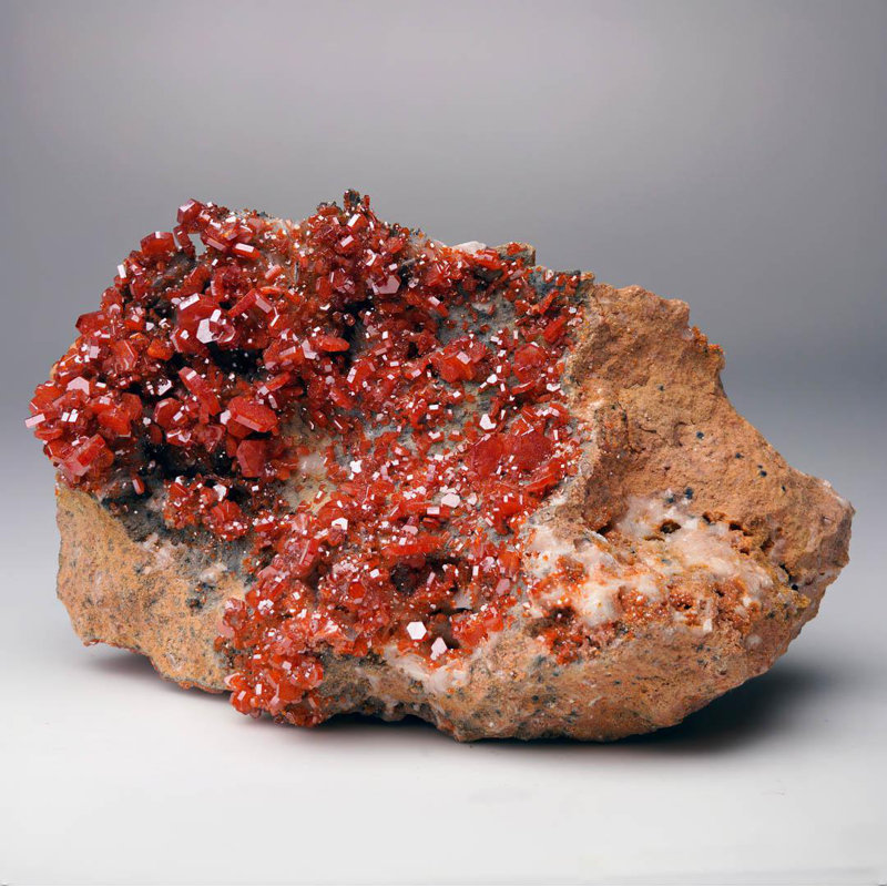 Vanadinite du Maroc - 1,5 lb