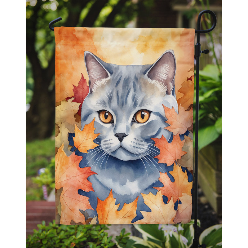 Chat en feuilles d'automne drapeau de jardin, British Shorthair