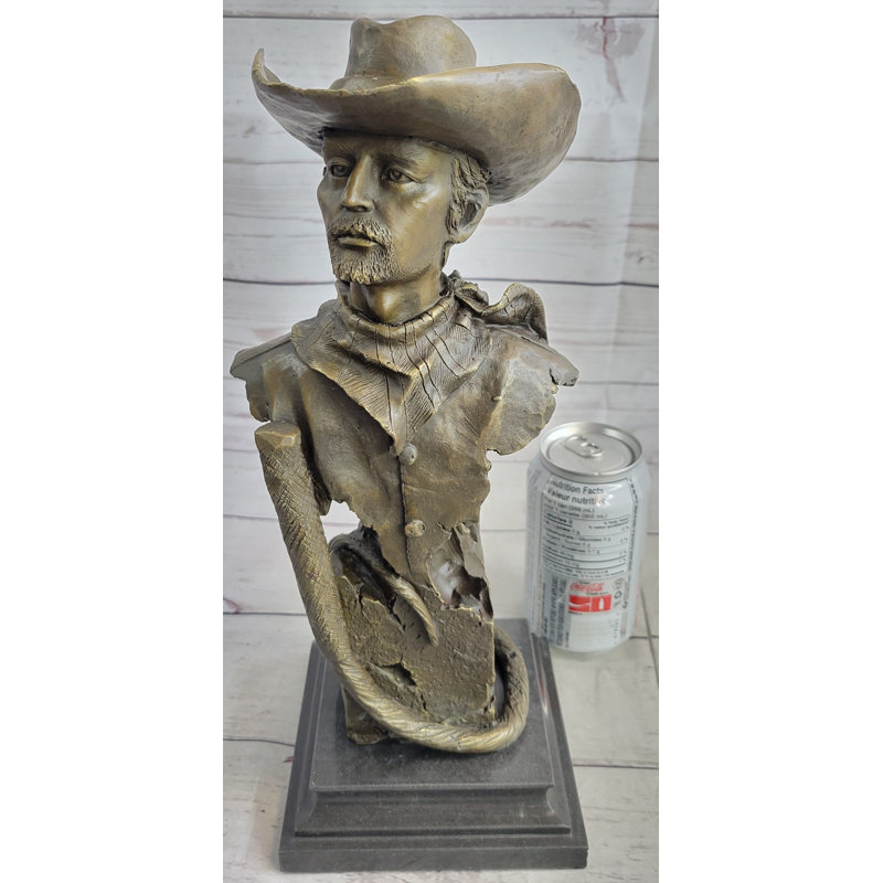 Figurines et sculptures