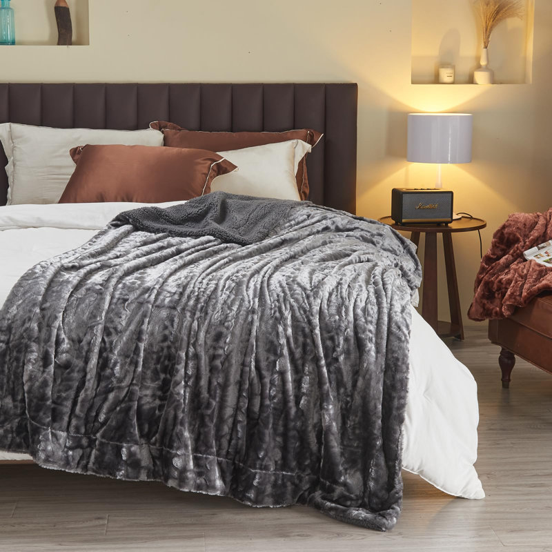 Atif Throw Blanket, Dark Grey
