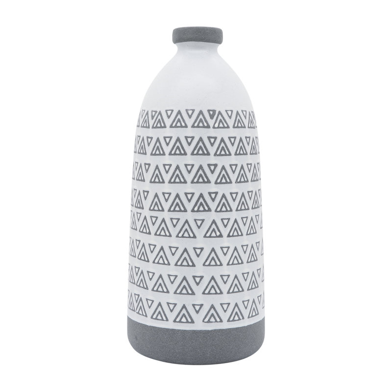 Vase en grès cérame avec motif géométrique sculpté et motif texturé bohème., Gris, H 18 po x l 8 po x P 8 po