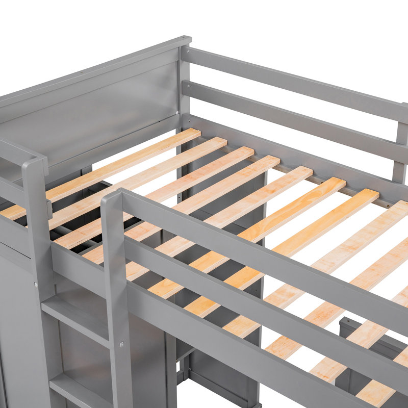 Lit mezzanine simple avec lit autonome, tablettes, bureau et garde-robe pour un espace de vie économe, Gris