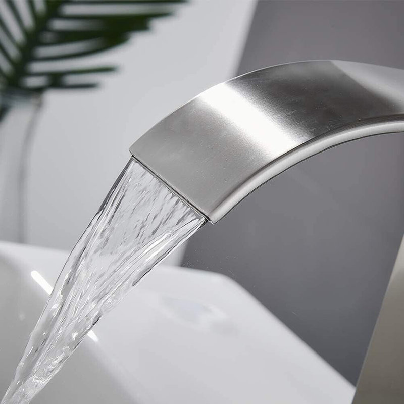 Single-Hole Single-handle Bathroom Faucet, Brushed Nickel