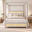 Lit plateforme Beigelora Queen Size à baldaquin capitonné beige avec cadre à quatre colonnes, tête de lit rembourrée en tissu, bandes DEL personnalisables intégrées à la tête et au pied de lit.