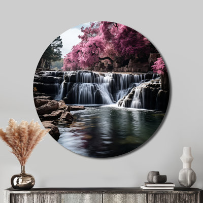 «Pink Grey Waterfall Mute Splendor», art rond en métal