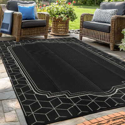 Tapis géométrique noir intérieur / extérieur