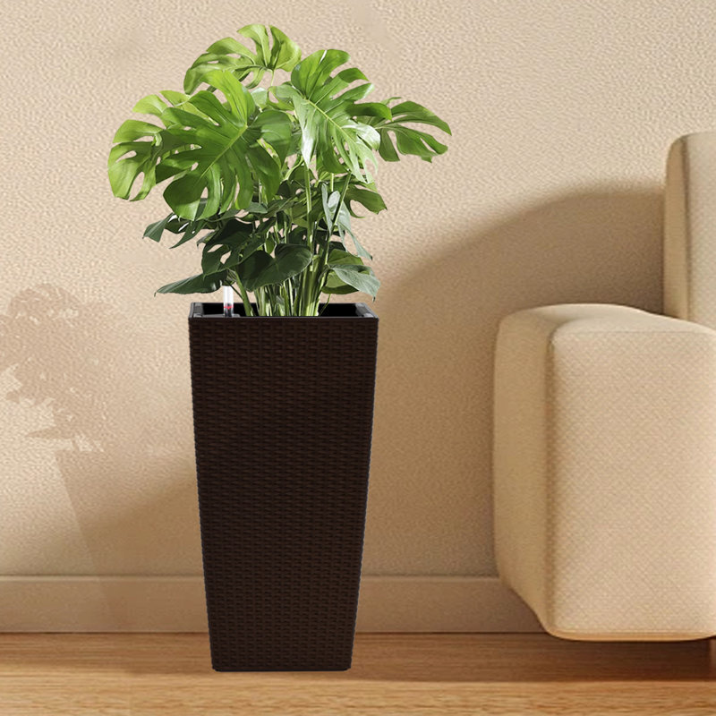 Jardinière brune de 22,6 pouces avec arrosage automatique et drainage de jardin aéré