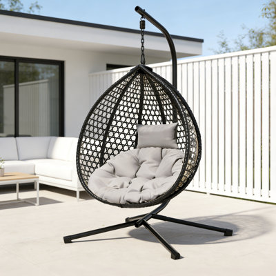 Fauteuil de patio intérieur en osier avec rotin