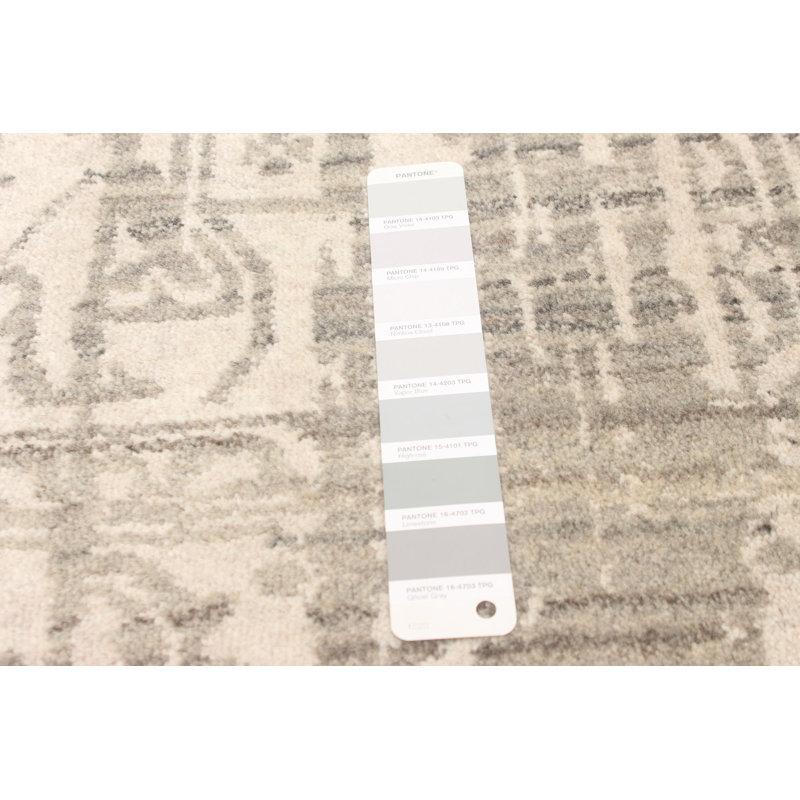Tapis gris Mcmillion Luribaft 5 pi 0 po x 7 pi 11 po