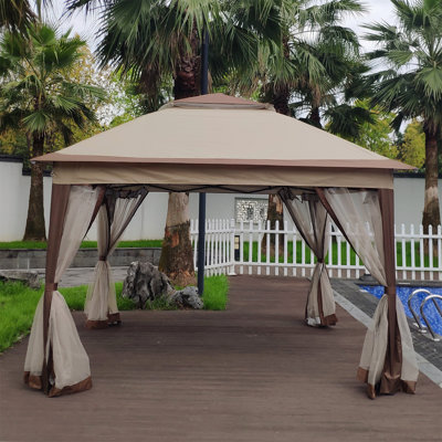 Pavillon de jardin en acier