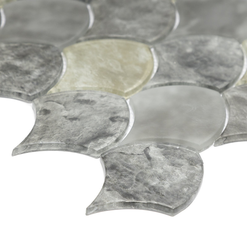 Carreau de mosaïque en verre 14,63 po x 12,13 po Seashell, Gris