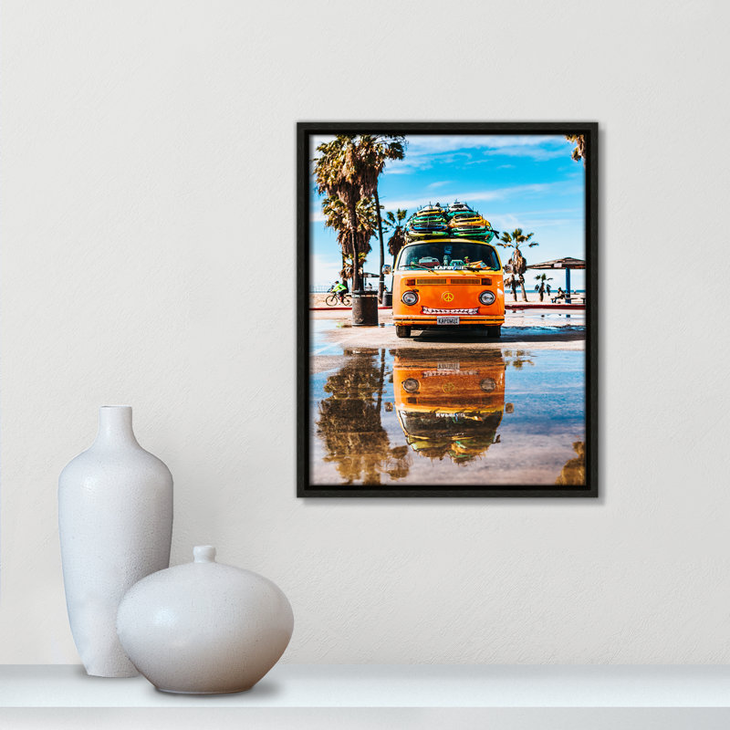 «Coastal Cruiser» par Tyler Nix, Pas de tapis, H 15,5 po x l 12,5 po x P 2 po, Cadre flottant espresso