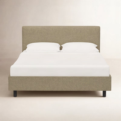 Lit plateforme tapissier Pyburn