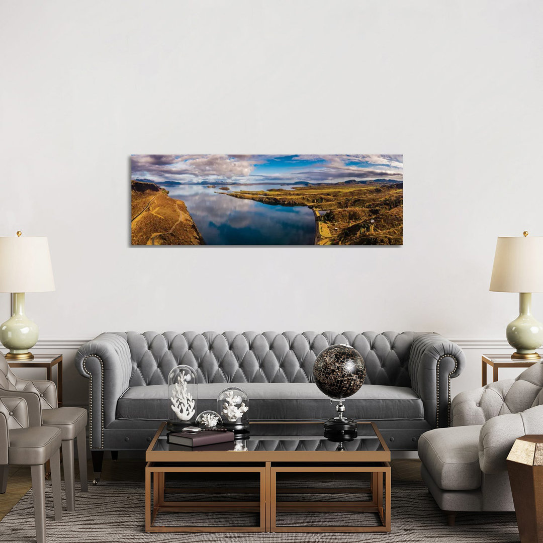 Lake Thingvellir, Thingvellir National Park, Iceland 1PC3