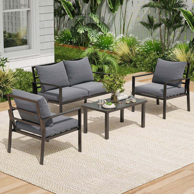 Ensemble de patio confortable en métal toutes saisons pour le jardin avec un design moderne