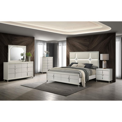Luverta 5-Piece Bedroom Set Pearl White