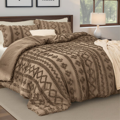 Bedsure Tufted Boho California King Comforter Set – 3-Piece Light Brown Shabby Bedding，Farmhouse Jacquard Bed Set with Embroidery, All-Season Softness for Cozy Bedrooms & Boho-Chic Gifts