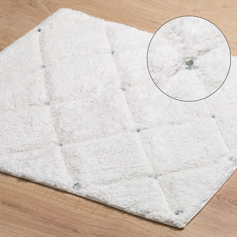 Lloshi Bath Rug, White