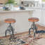 Tabouret pivotant en bois massif Jenaiah