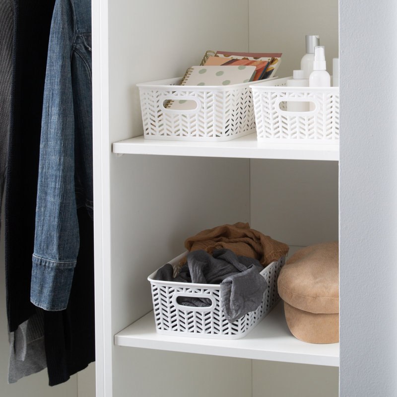 Simplify Plastic Decorative Basket, White, 3.94" H x 7.87" W x 9.84" D, 3