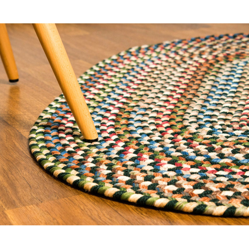 Tapis vert/naturel tressé en épinette Laurin, Ovale 2 pi x 3 pi
