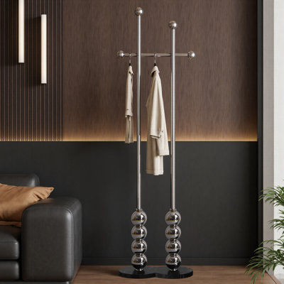 Portemanteau autoportant avec tiges doubles en acier inoxydable et base en marbre